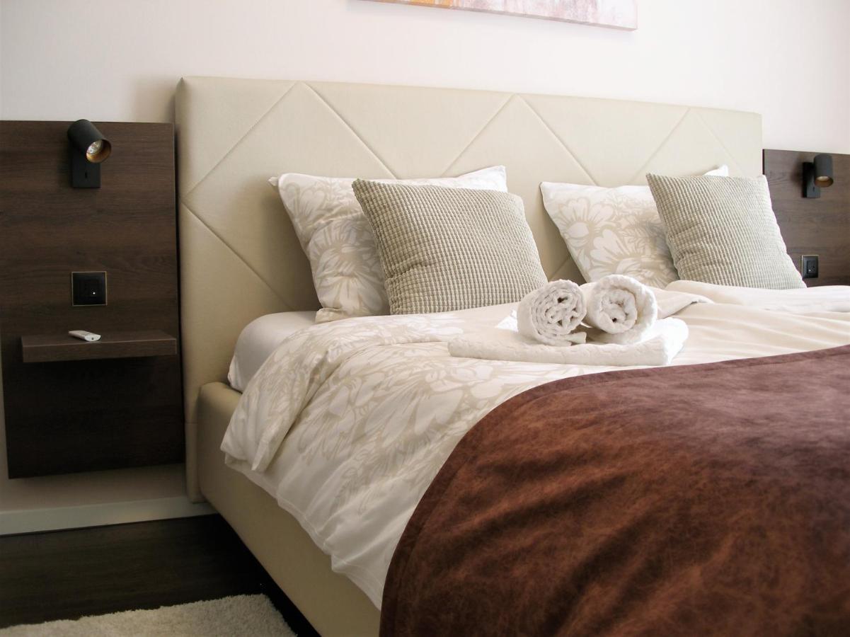 Apartman Neverin Apartment Rijeka Bagian luar foto